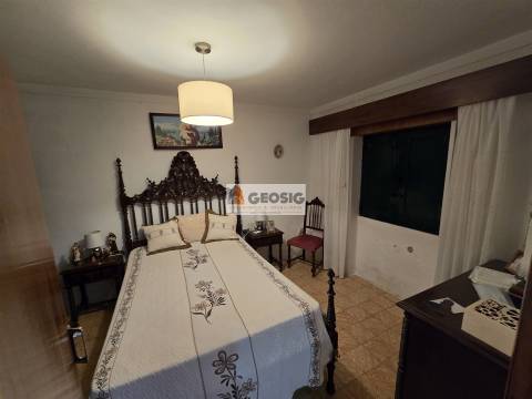 Moradia T3 Venda em Almodôvar e Graça dos Padrões,Almodôvar