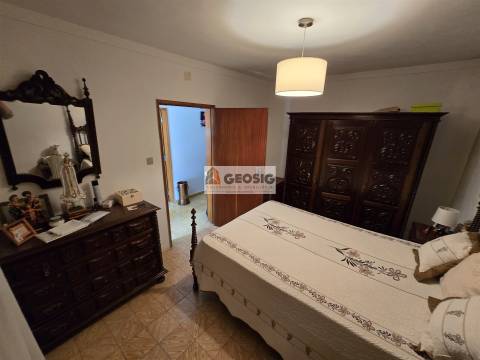 Moradia T3 Venda em Almodôvar e Graça dos Padrões,Almodôvar