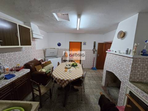 Moradia T3 Venda em Almodôvar e Graça dos Padrões,Almodôvar