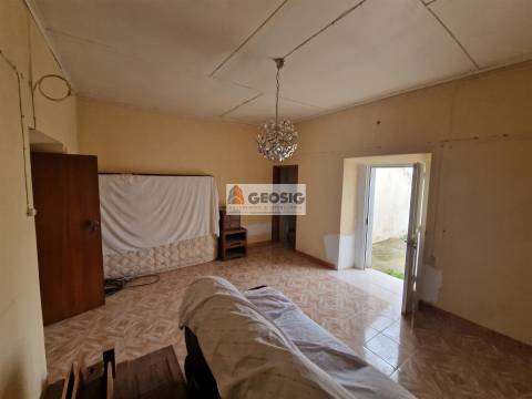 Moradia Geminada T2 Venda em São Miguel do Pinheiro, São Pedro de Solis e São Sebastião dos Carros,Mértola