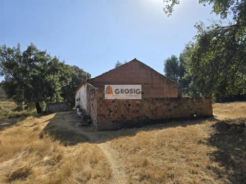 Herdade T2, Beja, Odemira, Relíquias