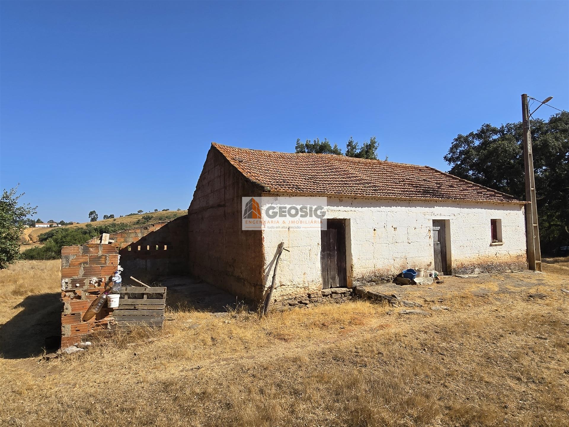 Herdade T2, Beja, Odemira, Relíquias