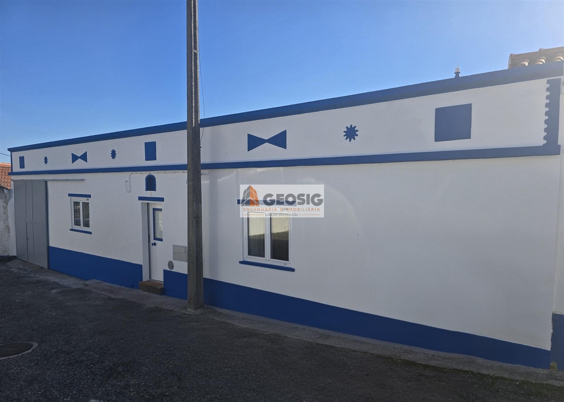 Moradia T2 Venda em Almodôvar e Graça dos Padrões,Almodôvar