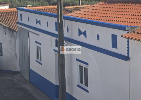 Moradia T2 Venda em Almodôvar e Graça dos Padrões,Almodôvar