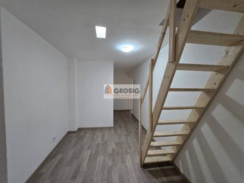 Moradia em Banda T4 Venda em Almodôvar e Graça dos Padrões,Almodôvar