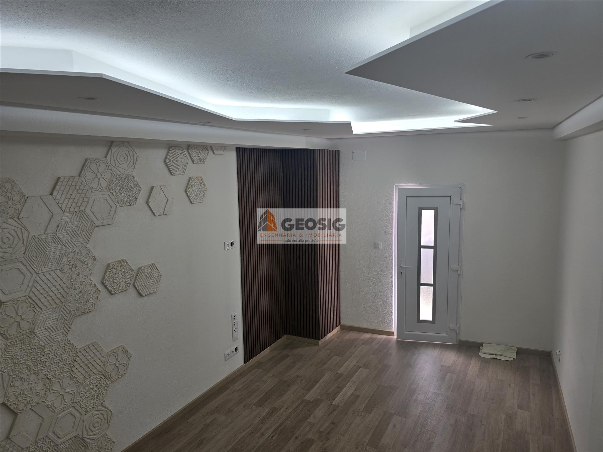 Moradia em Banda T4 Venda em Almodôvar e Graça dos Padrões,Almodôvar