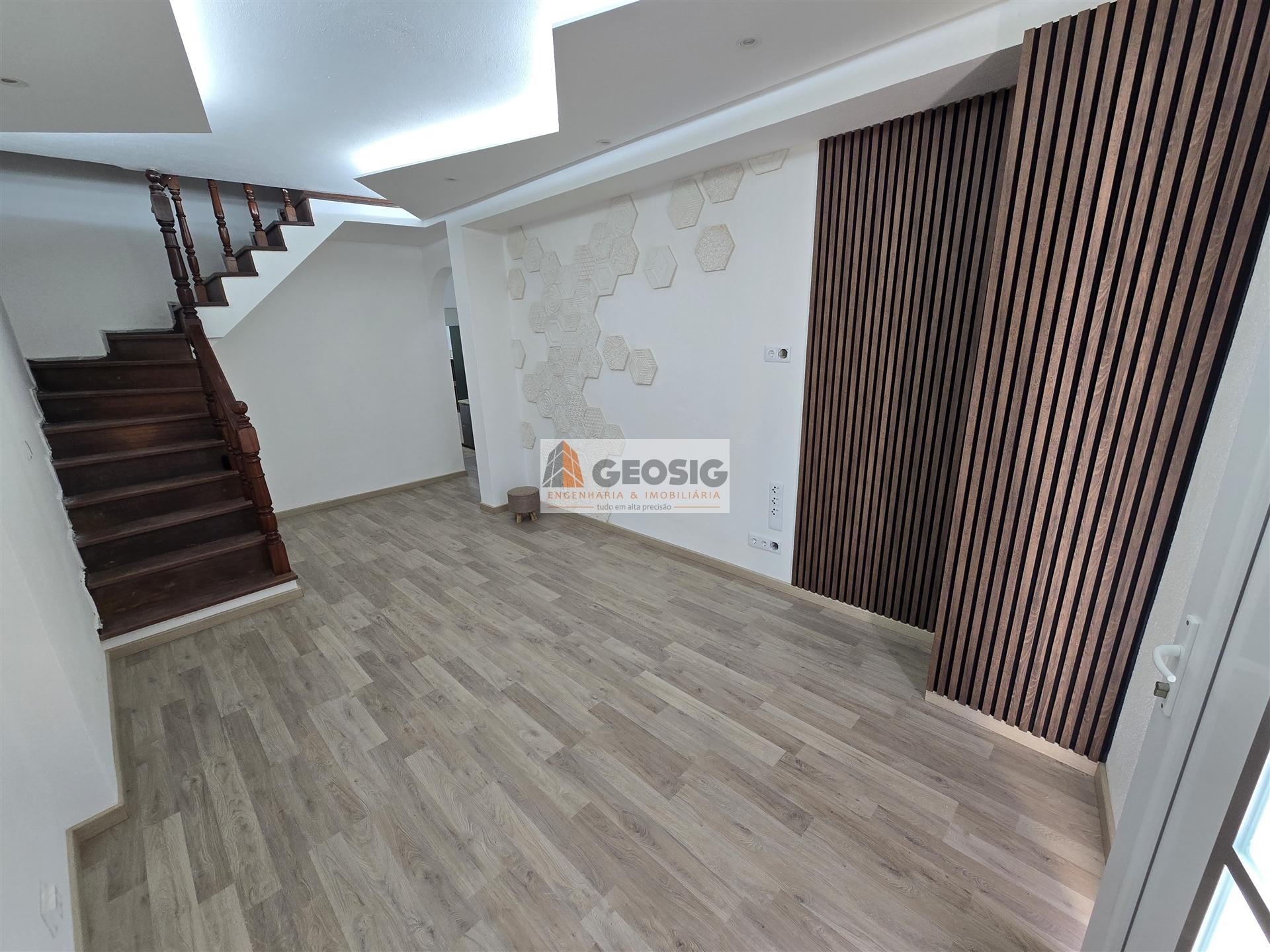 Moradia em Banda T4 Venda em Almodôvar e Graça dos Padrões,Almodôvar