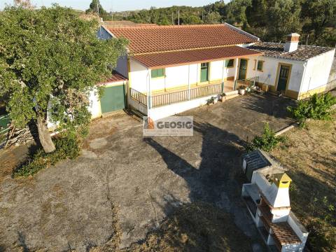 Moradia T4 Venda em São Barnabé,Almodôvar