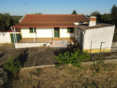 Moradia T4 Venda em São Barnabé,Almodôvar