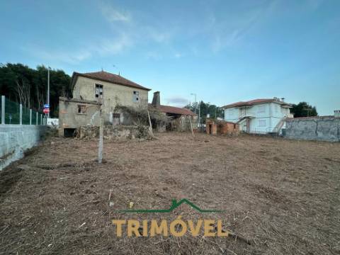 Terreno na Avenida da Liberdade, São João da Madeira