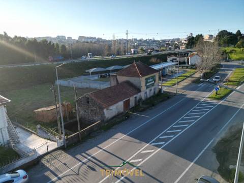 Terreno na Avenida da Liberdade, São João da Madeira