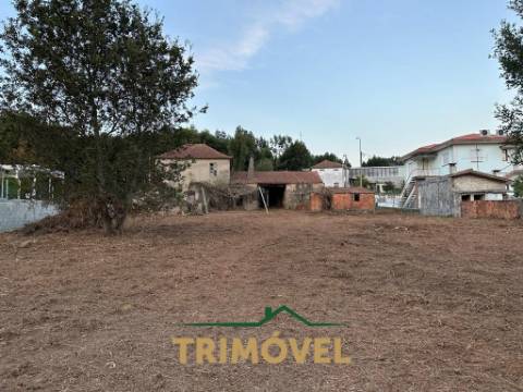 Moradia para restaurar na Avenida da Liberdade