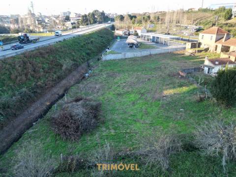 Moradia para restaurar na Avenida da Liberdade