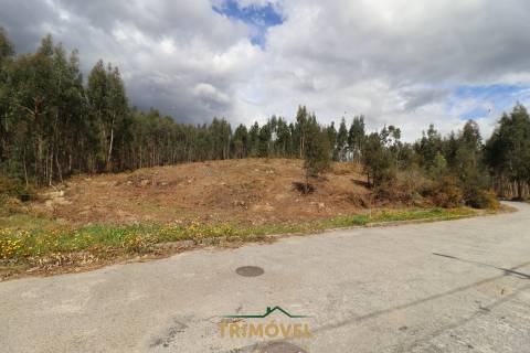 Terreno para construção - Nogueira do Cravo