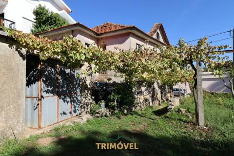 Terreno Urbano  Venda em Oliveira de Azeméis, Santiago de Riba-Ul, Ul, Macinhata da Seixa e Madail,Oliveira de Azeméis