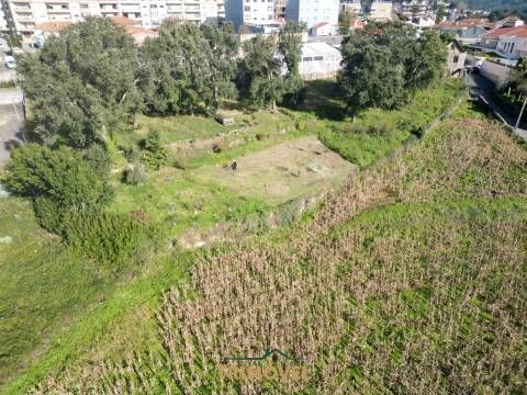 Terreno Urbano  Venda em Oliveira de Azeméis, Santiago de Riba-Ul, Ul, Macinhata da Seixa e Madail,Oliveira de Azeméis