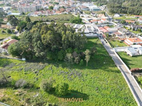 Terreno com Projecto Aprovado