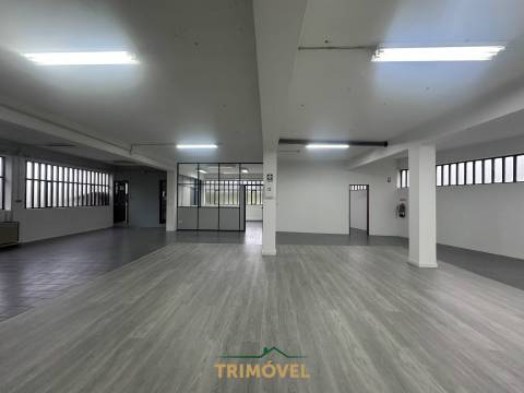 Armazém  Arrendamento em São Roque,Oliveira de Azeméis