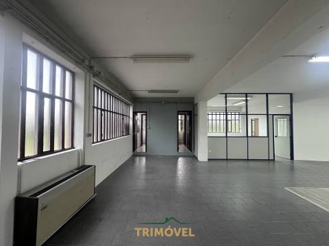 Armazém  Arrendamento em São Roque,Oliveira de Azeméis