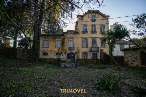 Quinta Secular  em  Santiago de Riba-Ul, Oliveira de Azeméis