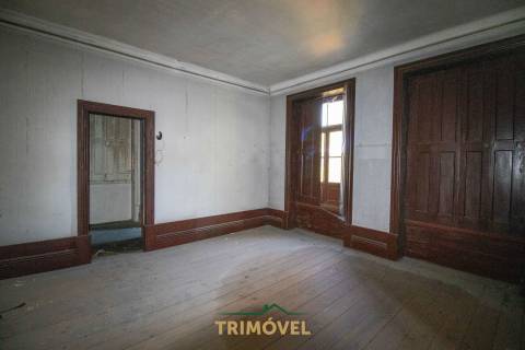 Quinta Secular  em  Santiago de Riba-Ul, Oliveira de Azeméis