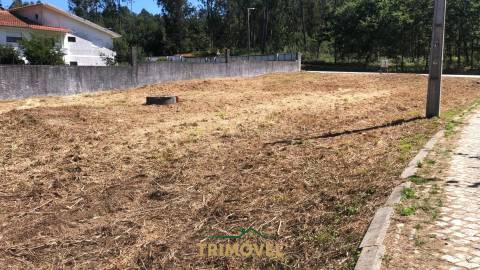 Terreno em São Miguel de Souto