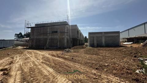 Moradia em Banda T3 Venda em Nogueira do Cravo e Pindelo,Oliveira de Azeméis