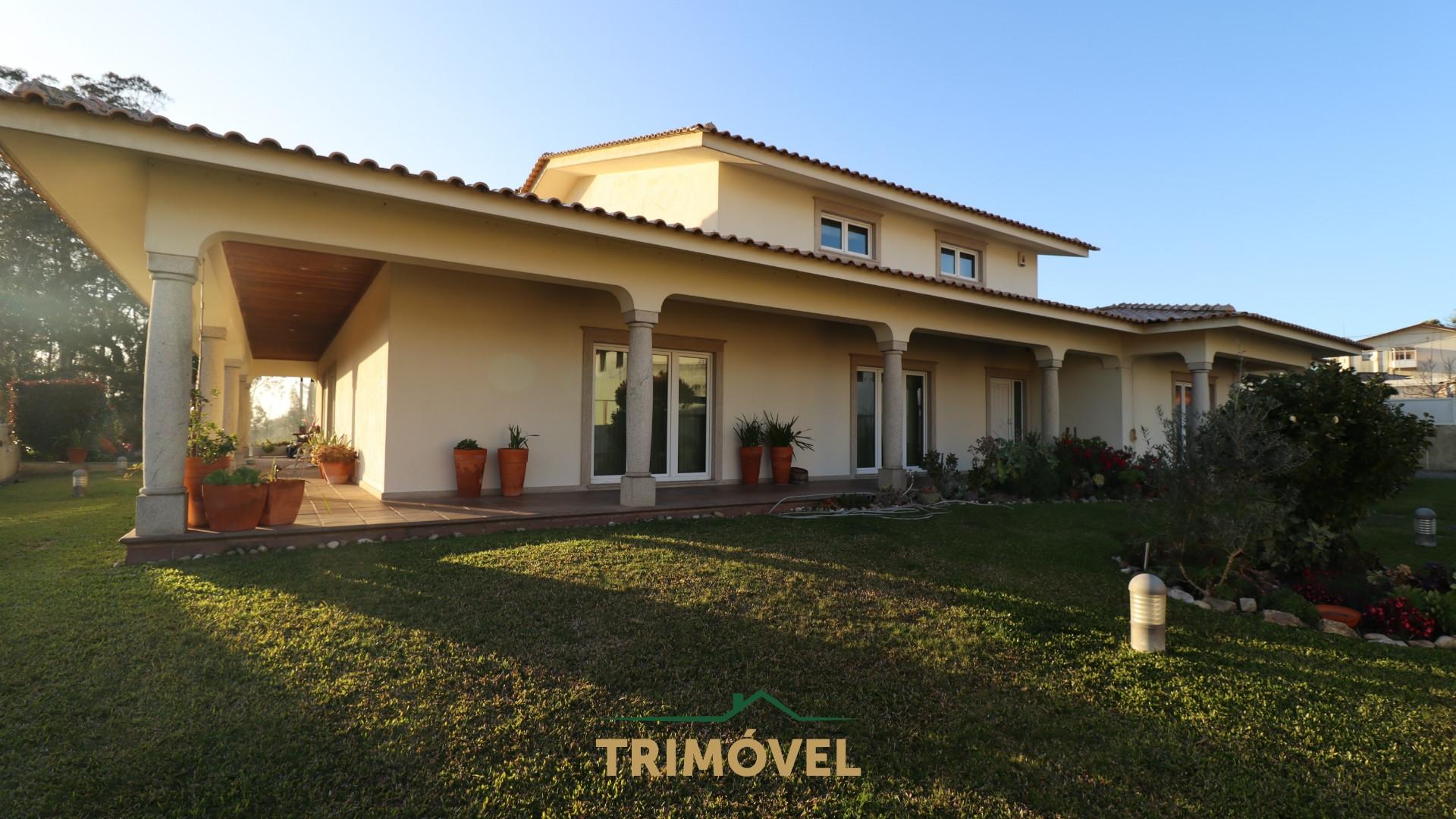 Moradia T3 em Bustelo, São Roque