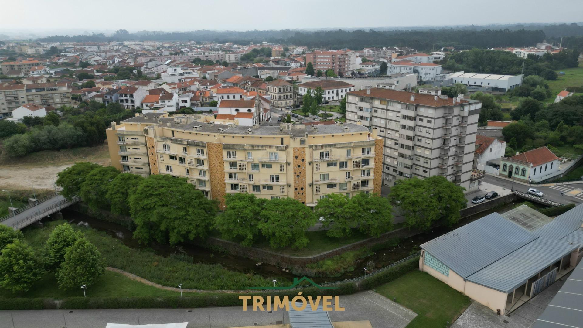 Apartamento T2 Duplex no Centro de Ovar