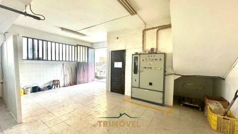 Fábrica/Indústria  Arrendamento em São Roque,Oliveira de Azeméis