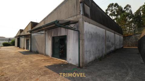 Pavilhão industrial em São Roque, Oliveira de Azeméis