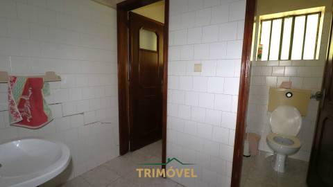 Pavilhão industrial em São Roque, Oliveira de Azeméis