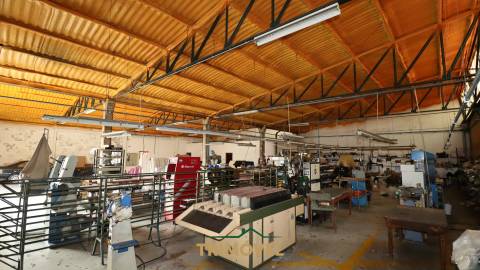 Pavilhão industrial em São Roque, Oliveira de Azeméis