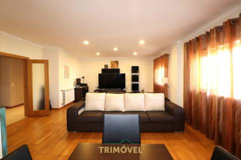 Apartamento T3 em São João da Madeira