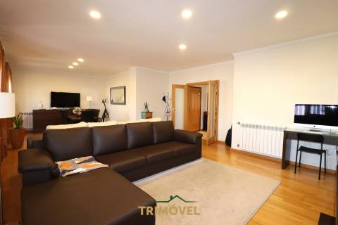 Apartamento T3 em São João da Madeira