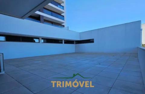 Apartamento T3 com terraço em São João da Madeira