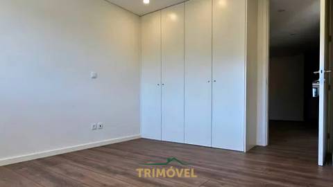 Apartamento T3 com terraço em São João da Madeira