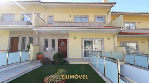 Moradia T3+1 para arrendamento em Carregosa, Oliveira de Azeméis