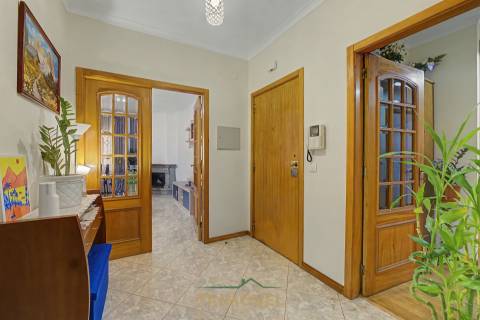 Apartamento T2 em São João da Madeira