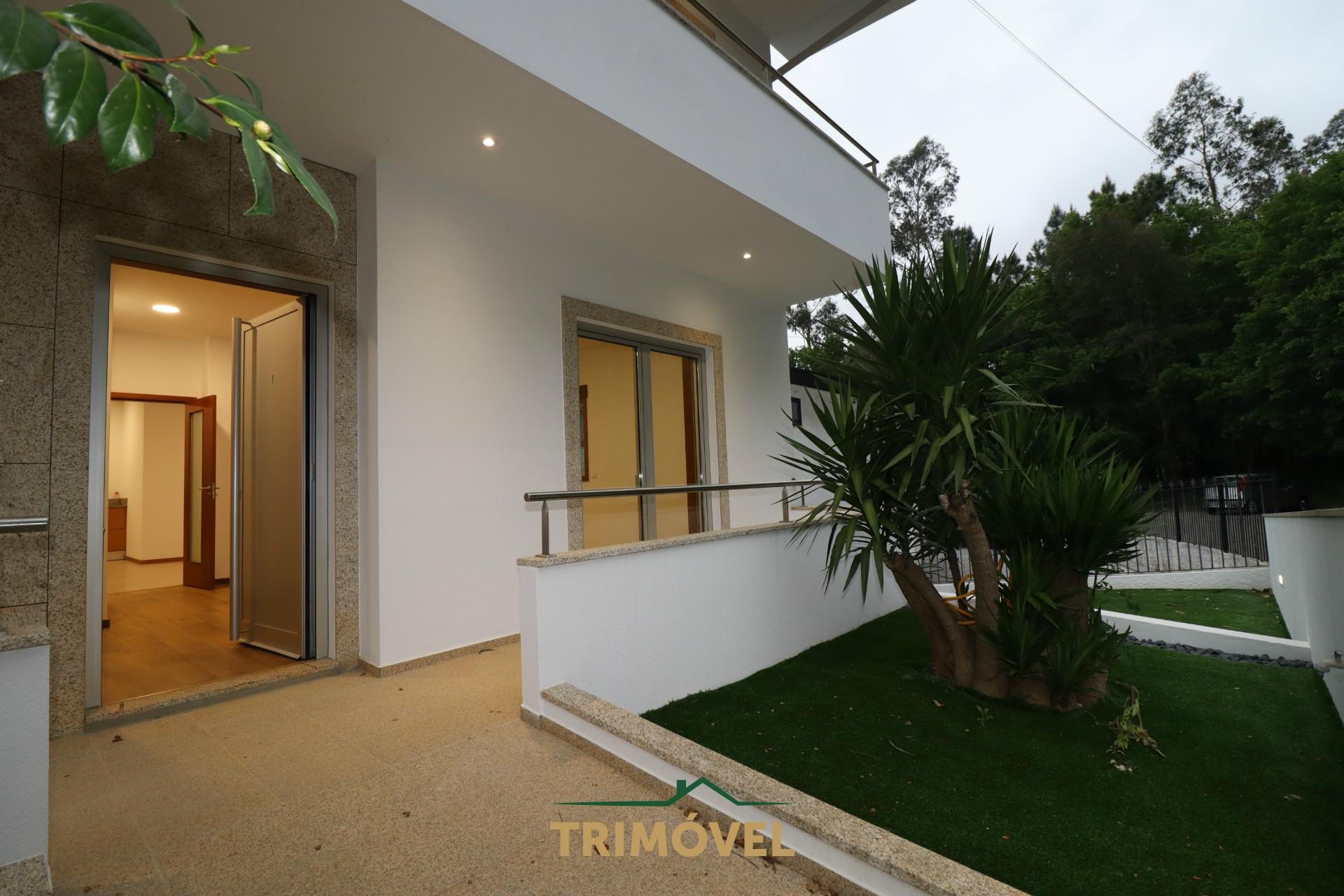 Moradia Geminada T3 Venda em São Roque,Oliveira de Azeméis