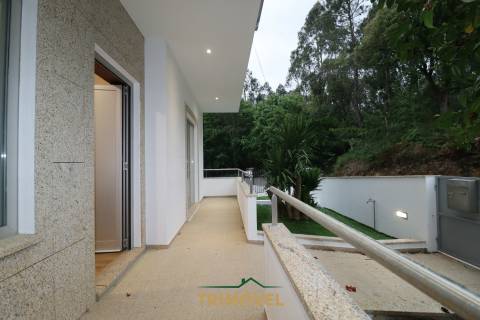 Moradia Geminada T3 Venda em São Roque,Oliveira de Azeméis