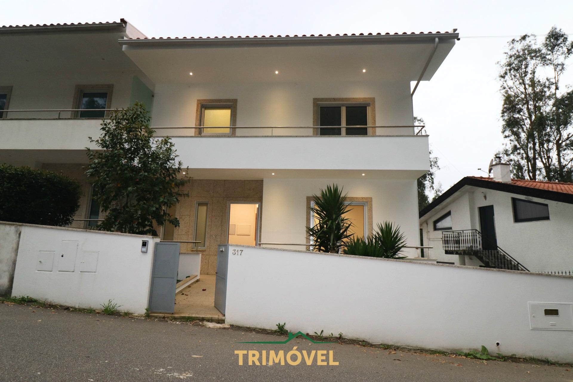 Moradia Geminada T3 Venda em São Roque,Oliveira de Azeméis