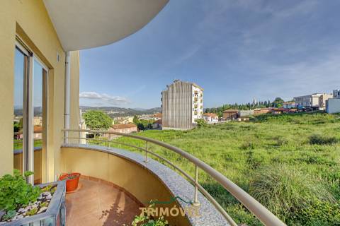 Apartamento T3 com Terraço, São João da Madeira