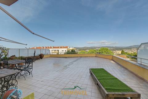 Apartamento T3 com Terraço, São João da Madeira