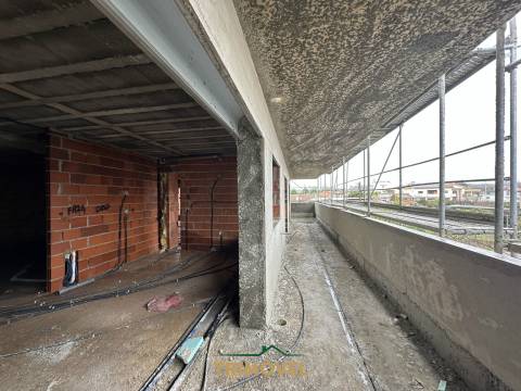 Apartamento T3 Venda em Loureiro,Oliveira de Azeméis