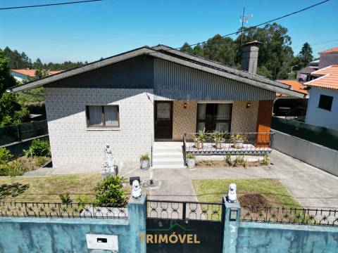 Moradia Isolada T3+1, Nogueira do Cravo, Oliveira de Azeméis