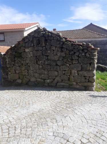 Moradia T2 Venda em Caparrosa e Silvares,Tondela