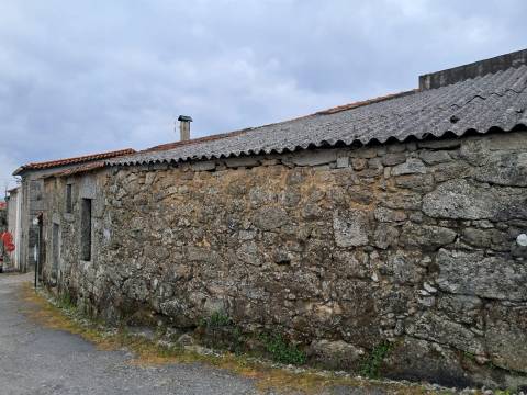 Moradia Devoluta T1 Venda em Infias,Fornos de Algodres