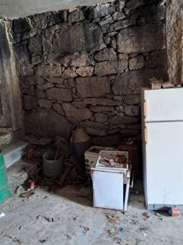 Moradia Devoluta T1 Venda em Infias,Fornos de Algodres