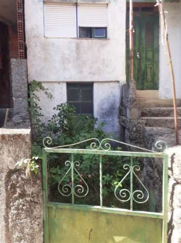 Moradia Geminada T2 Venda em Infias,Fornos de Algodres